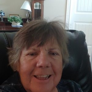 Meet your Posher, Claire